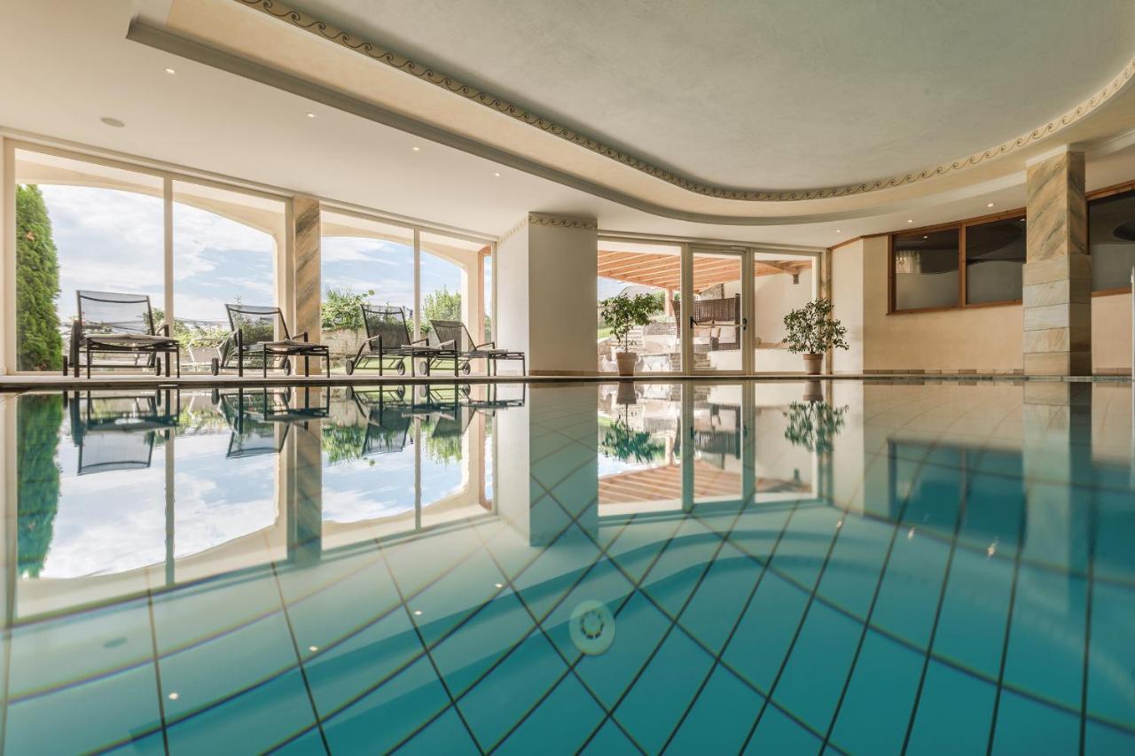 Landsitz Stroblhof Otel Tirolo Dış mekan fotoğraf